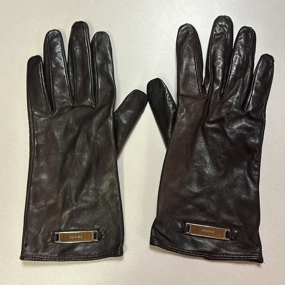 🔥🔥🔥Authentic Prada Lambskin Leather Gloves In size 7.5 Medium - Picture 1 of 10